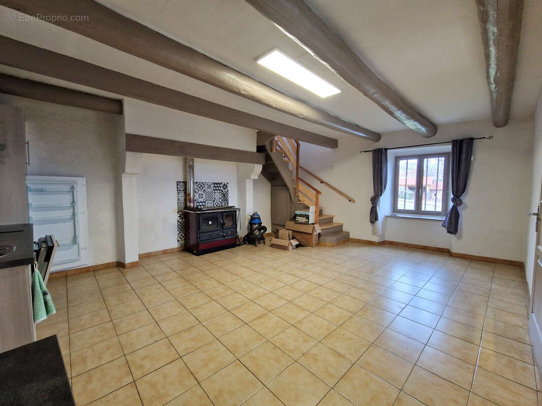 Maison à AURIAC-L'EGLISE