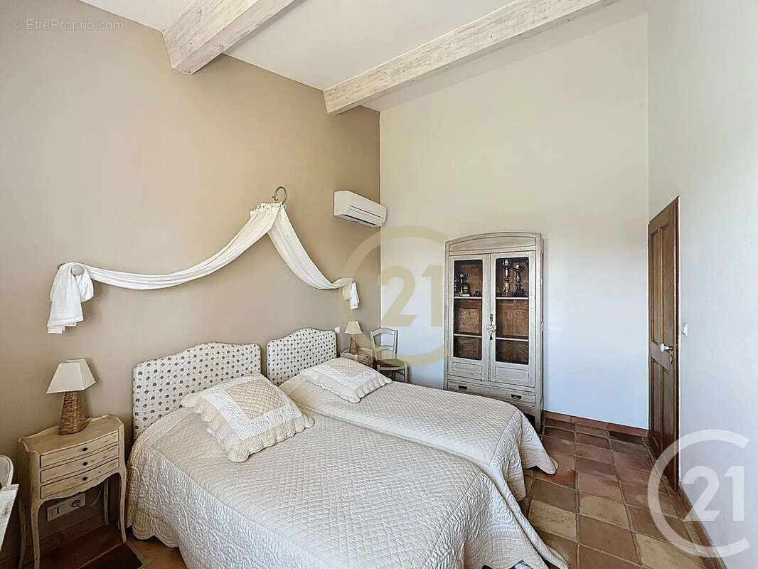 Maison à ROCHEFORT-DU-GARD