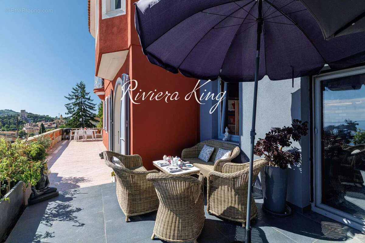Magnifique villa 5 pieces a deux pas du centre village avec vue mer panoramique et grand garage la turbie (06320) - photo 15