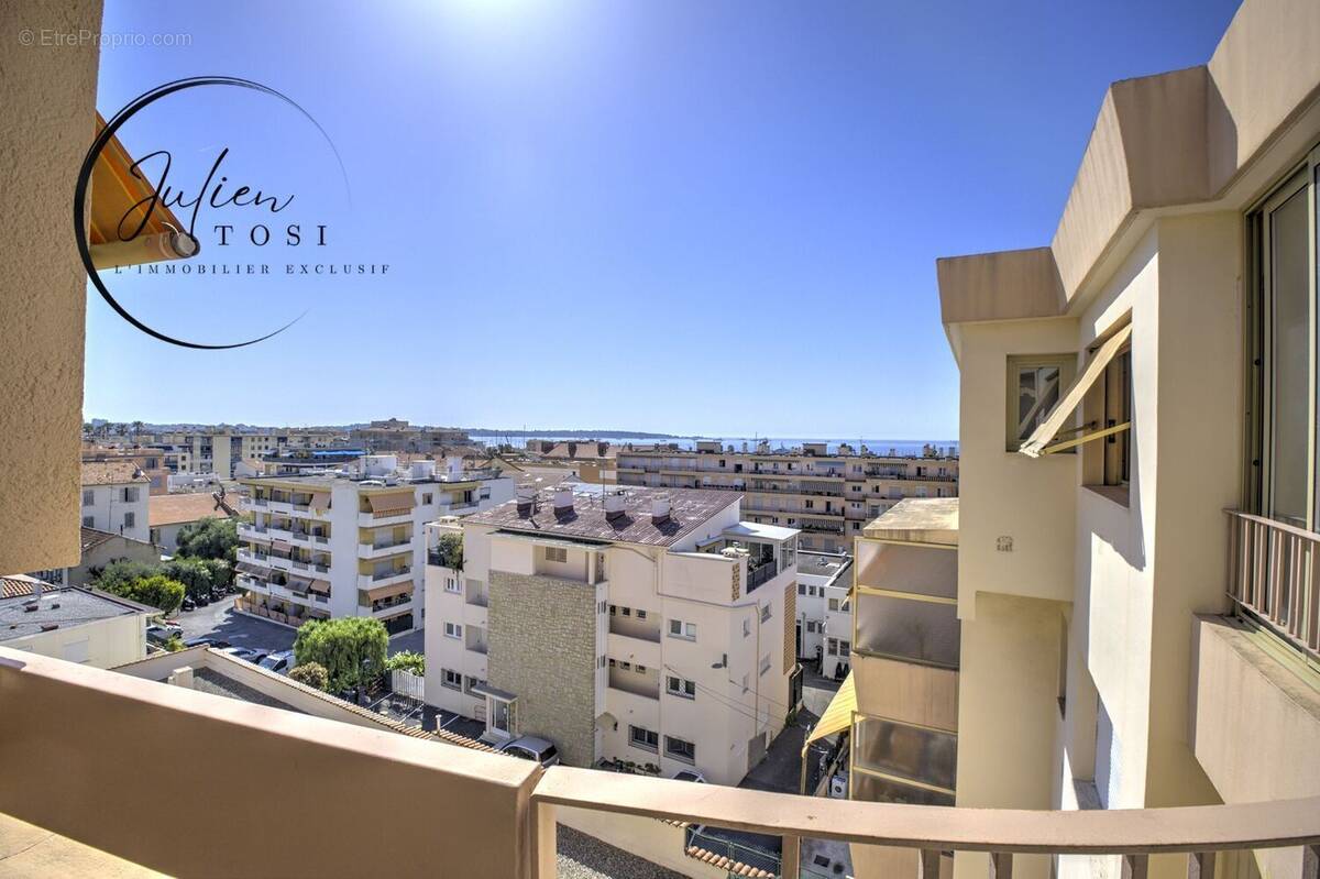 Appartement à VALLAURIS