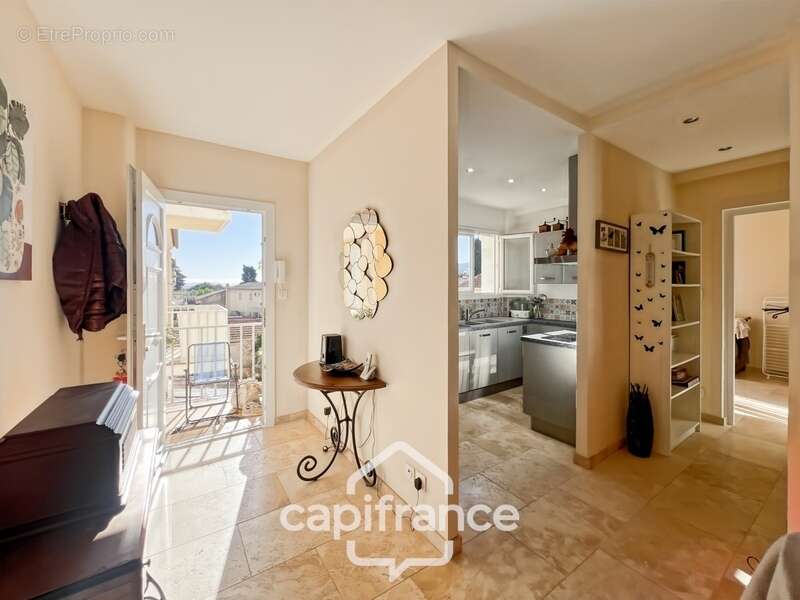 Appartement à HYERES