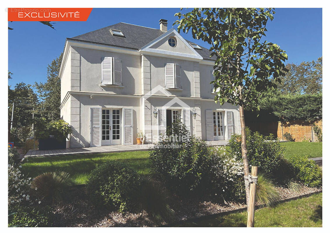 Maison à MAISONS-LAFFITTE