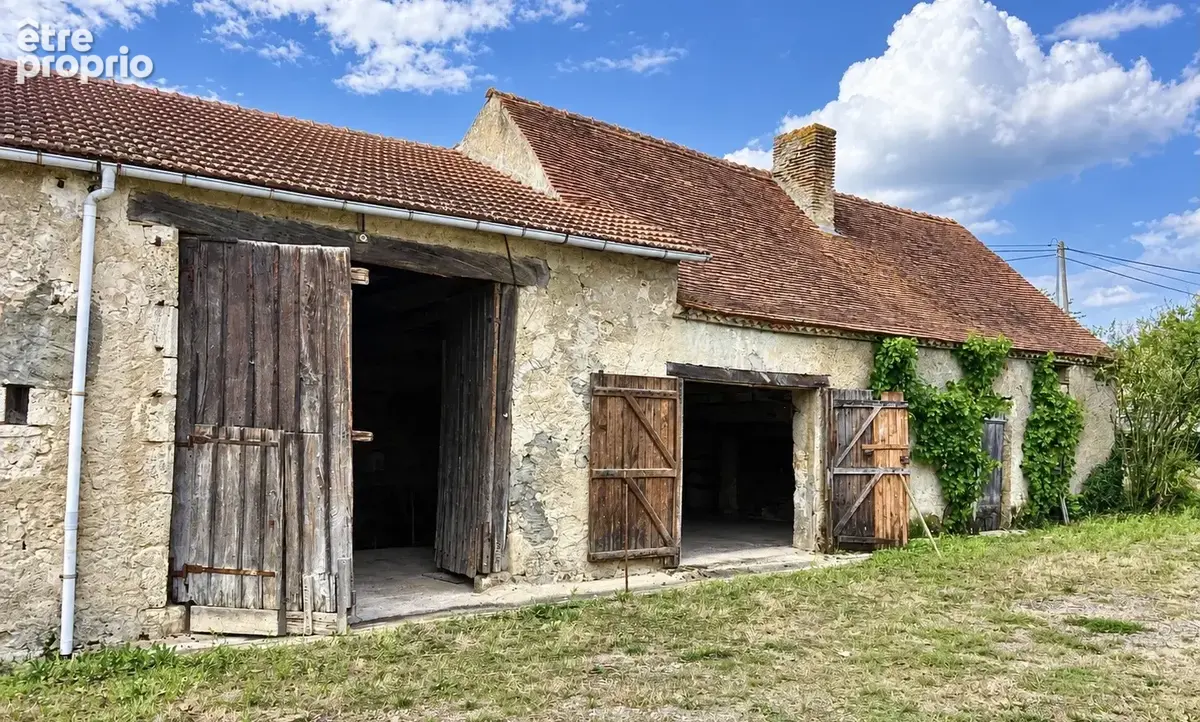 Ancienne maison vigneronne avec son cuvage cave et  dependances - photo 1