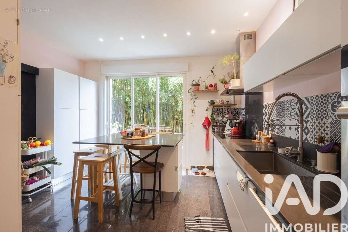 Maison 290 m² à Talence  - photo 7