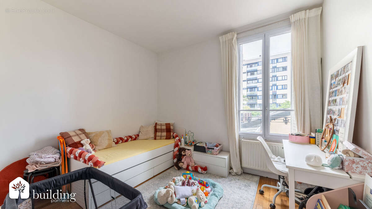 Appartement à LEVALLOIS-PERRET