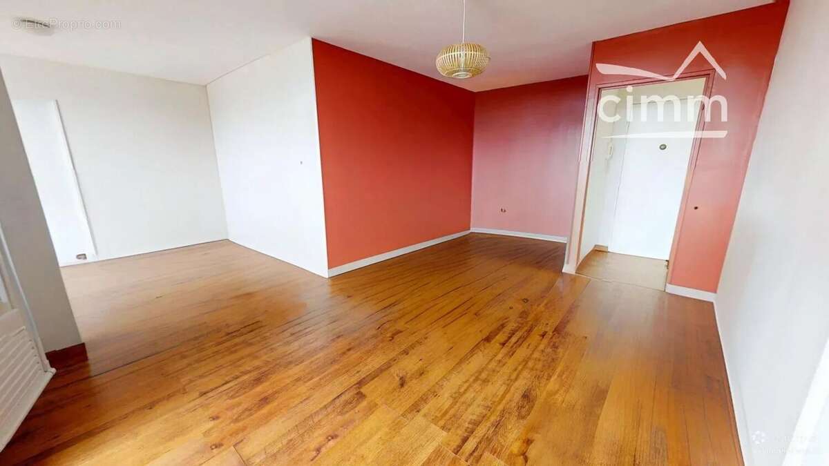 Appartement T5 avec garage et cave - photo 5