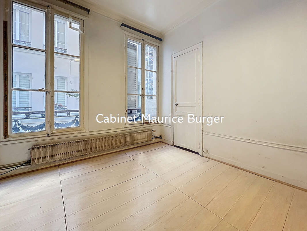 Appartement à PARIS-9E