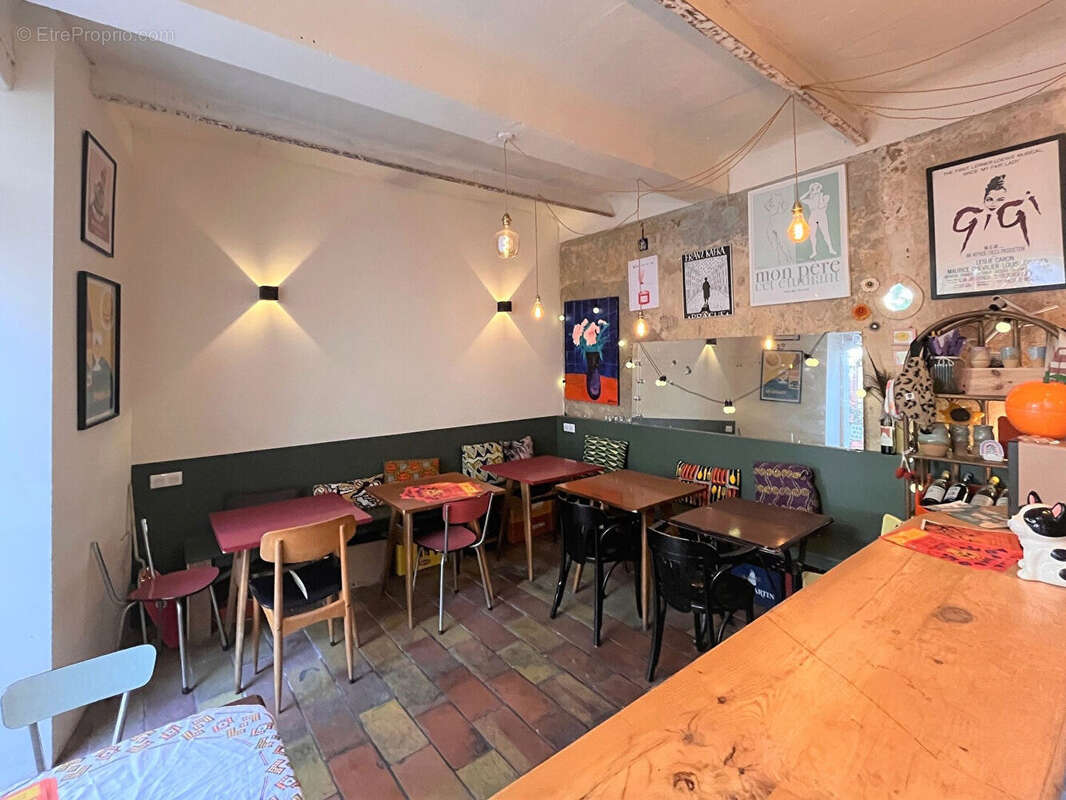 Photo 7 - Commerce à APT