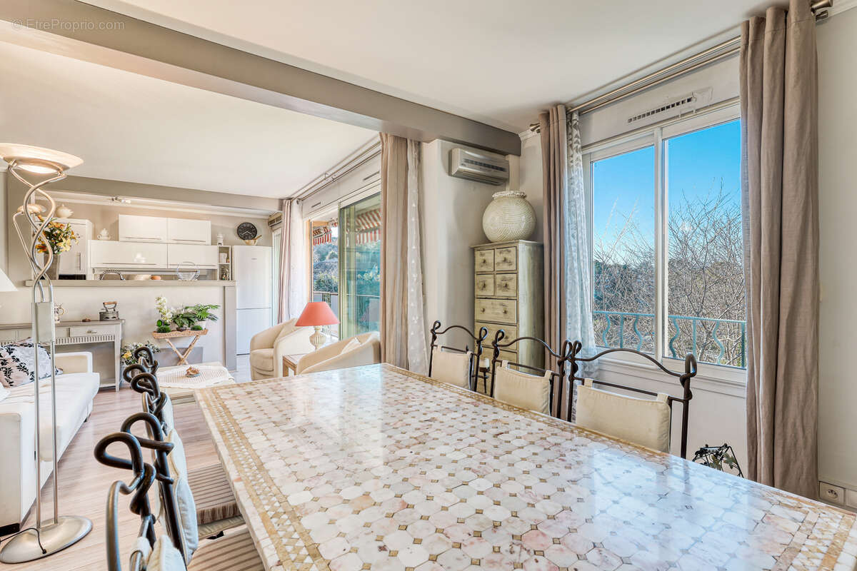 Appartement à SAINT-TROPEZ