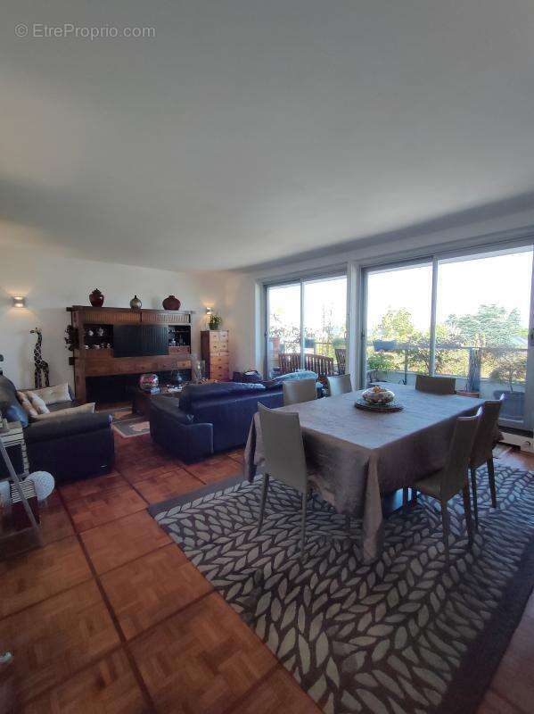 Appartement à RUEIL-MALMAISON