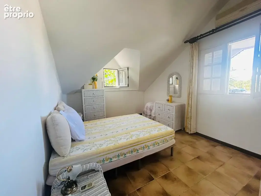 À vendre : Villa familiale sur 400 m² de terrain, quartier Pichette - photo 6