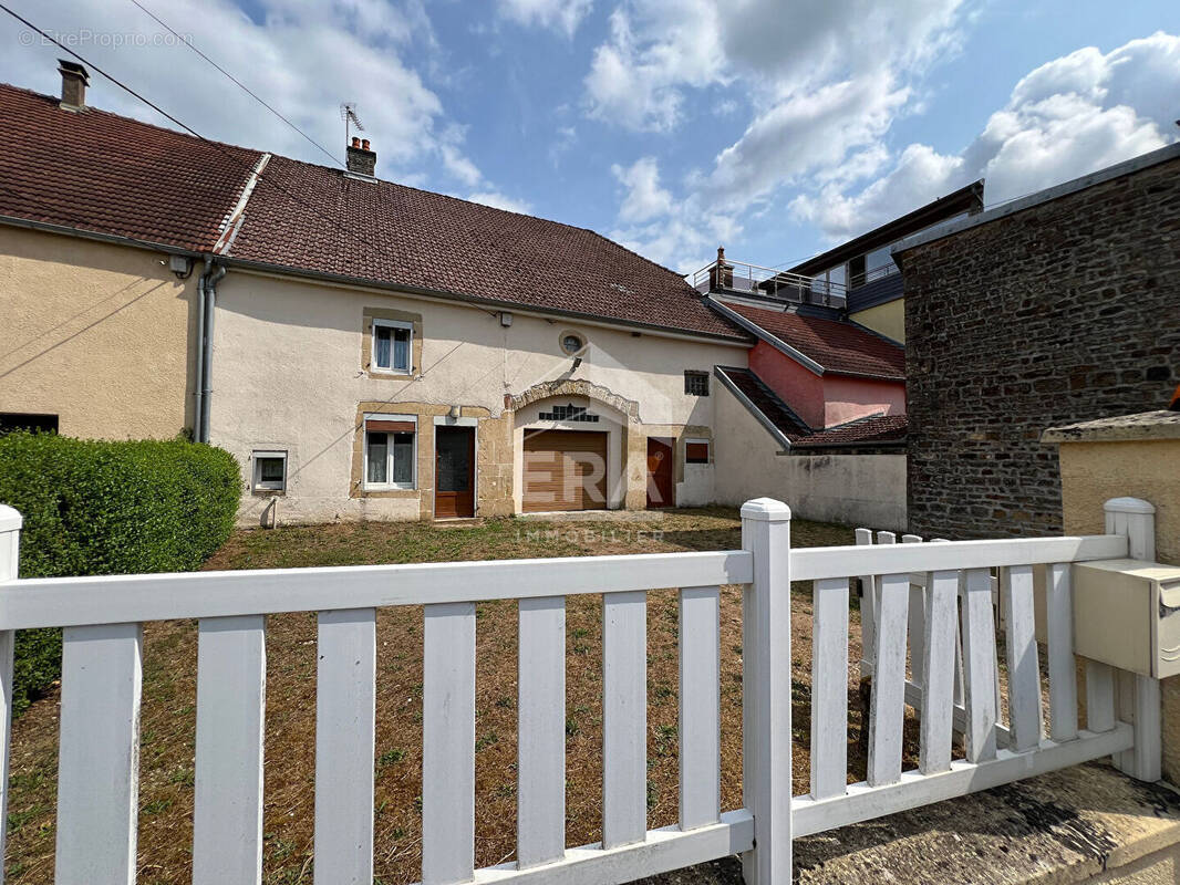 Maison à PREIGNEY