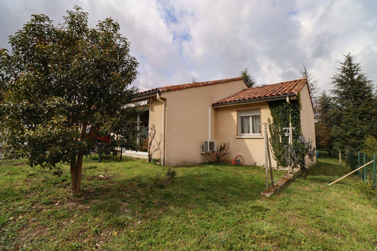 Maison à AIGUEFONDE