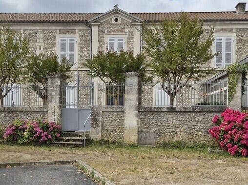 Maison à RAZAC-SUR-L'ISLE