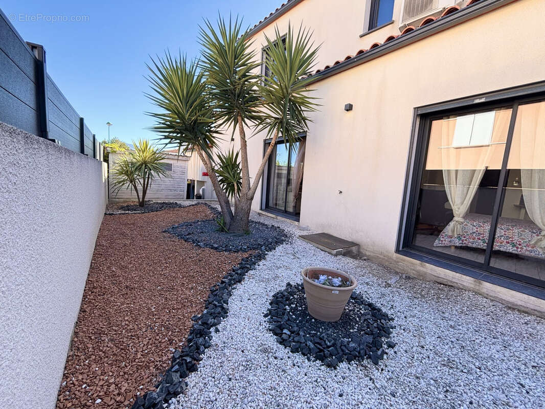 Maison à SAINT-JEAN-LASSEILLE