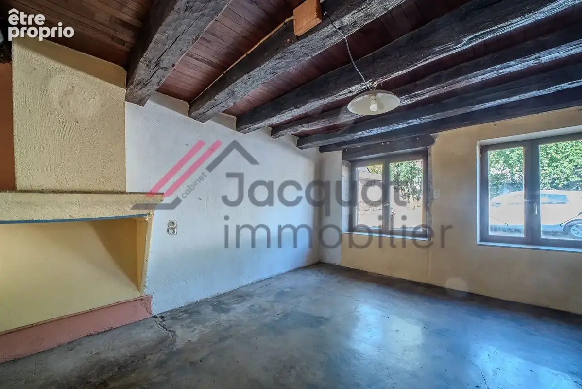 Maison 4 pièces 96 m² à vendre à Saint-Laurent-La-Roche (39570) - photo 7