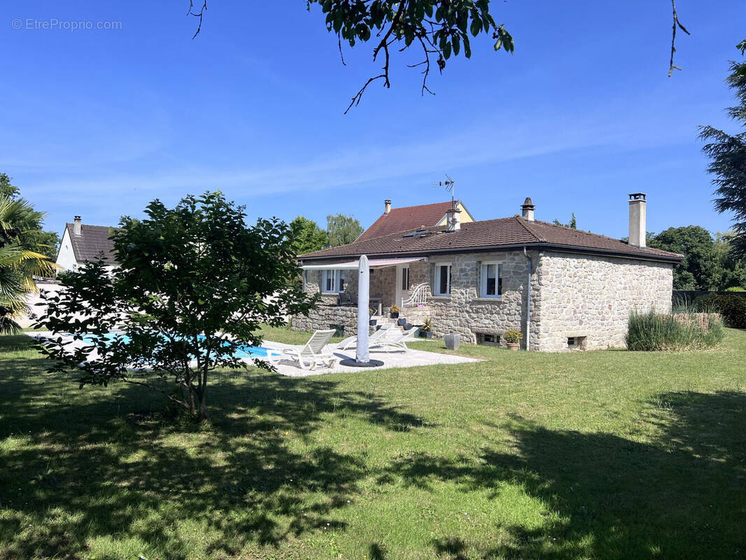 Maison à MARINES