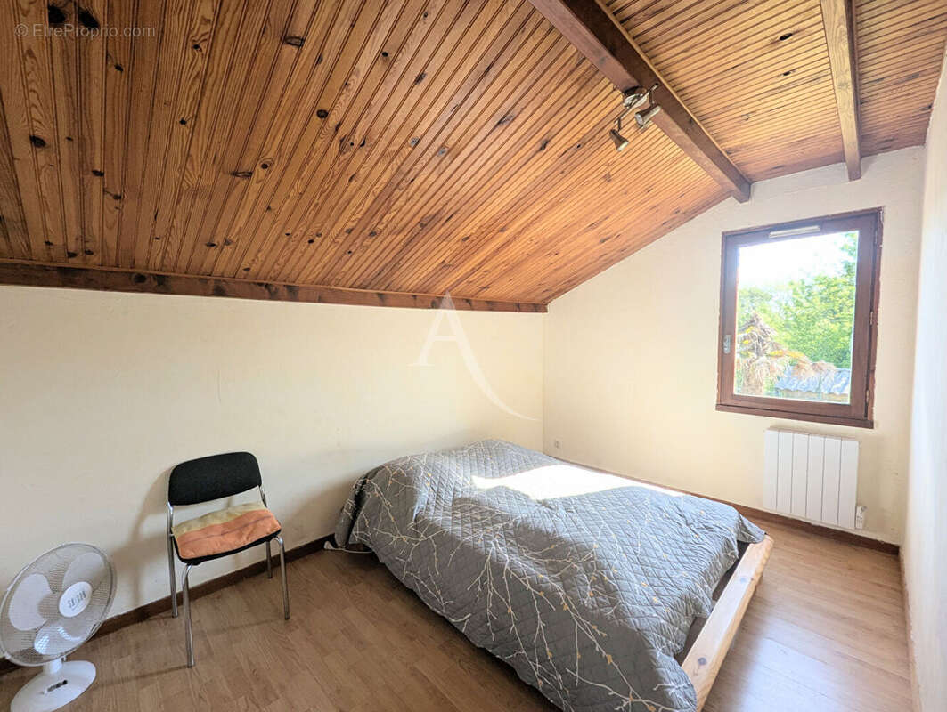 Maison à VIRE-SUR-LOT