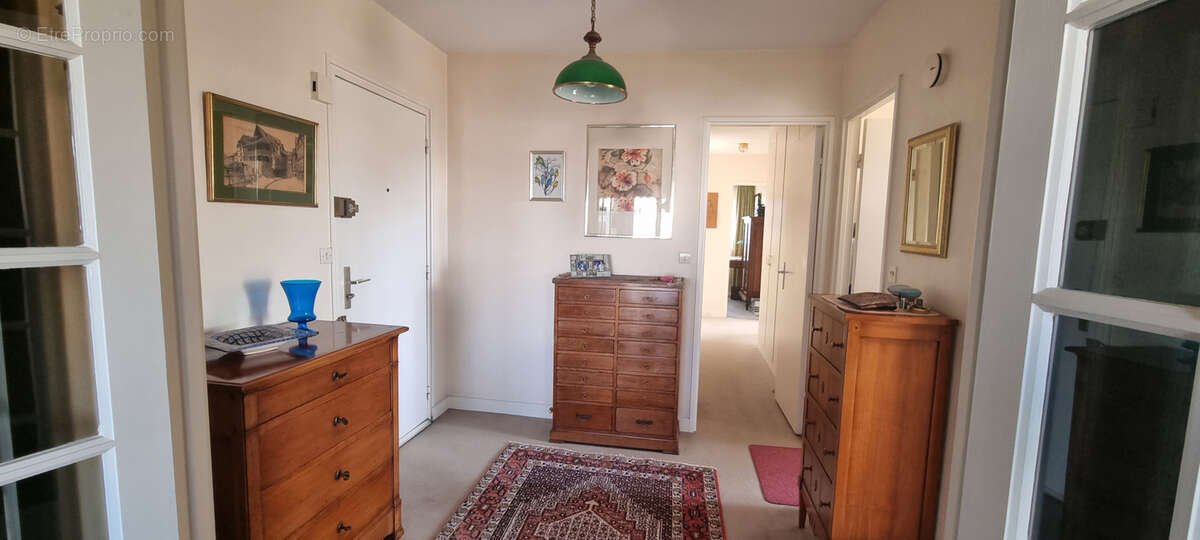 Appartement à SAINT-MAUR-DES-FOSSES