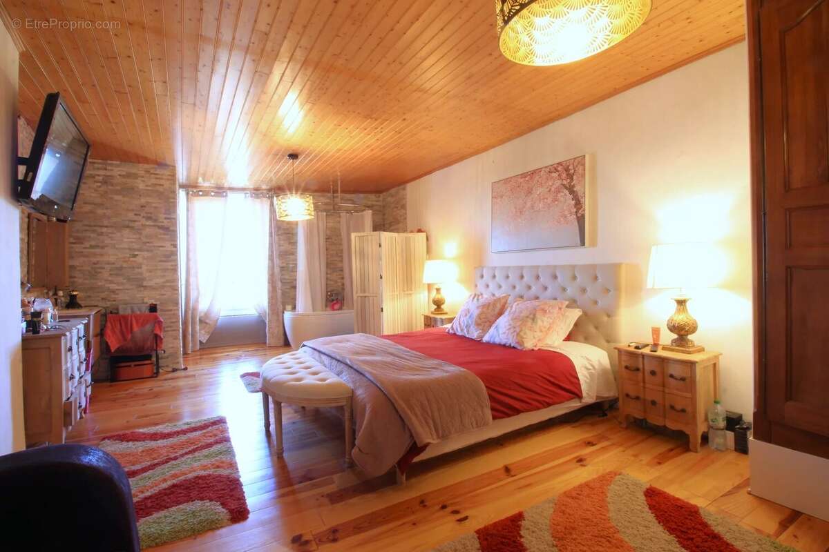 Maison à TOURNON-D&#039;AGENAIS