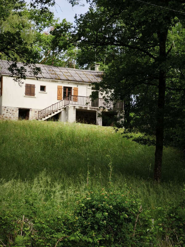 Maison à LADIGNAC-LE-LONG