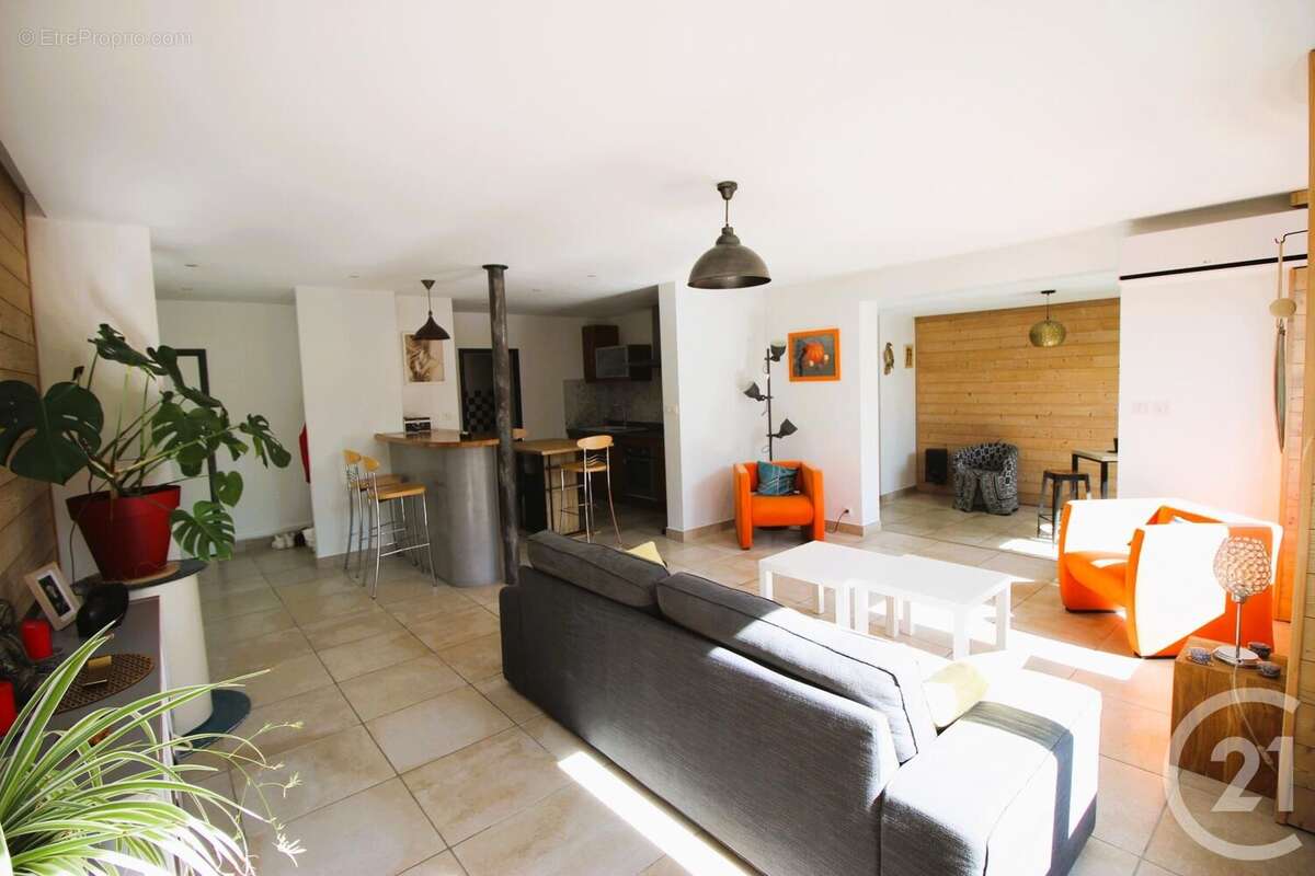 Appartement à SAINT-HILAIRE