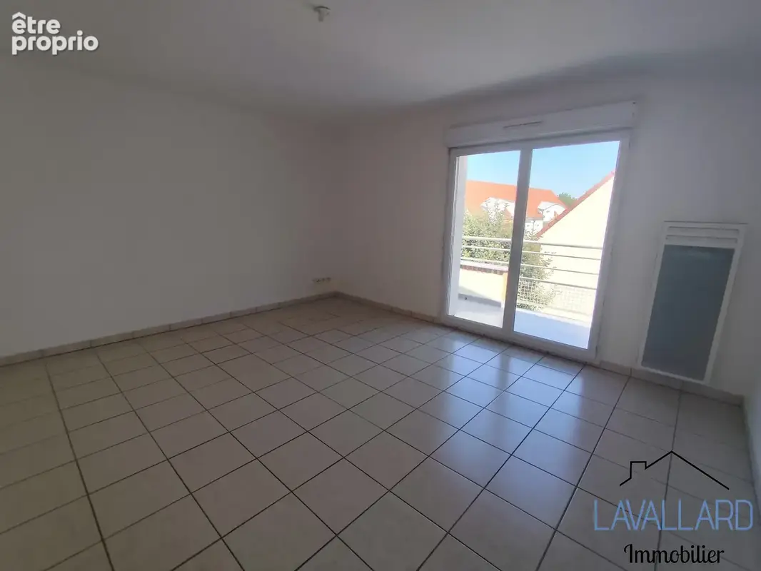 Appartement 62 m² à Rivery  - photo 2