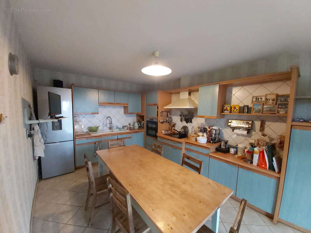 Maison 212 m² à Lucenay  - photo 9