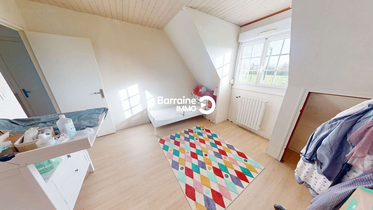 Maison à SAINT-THONAN