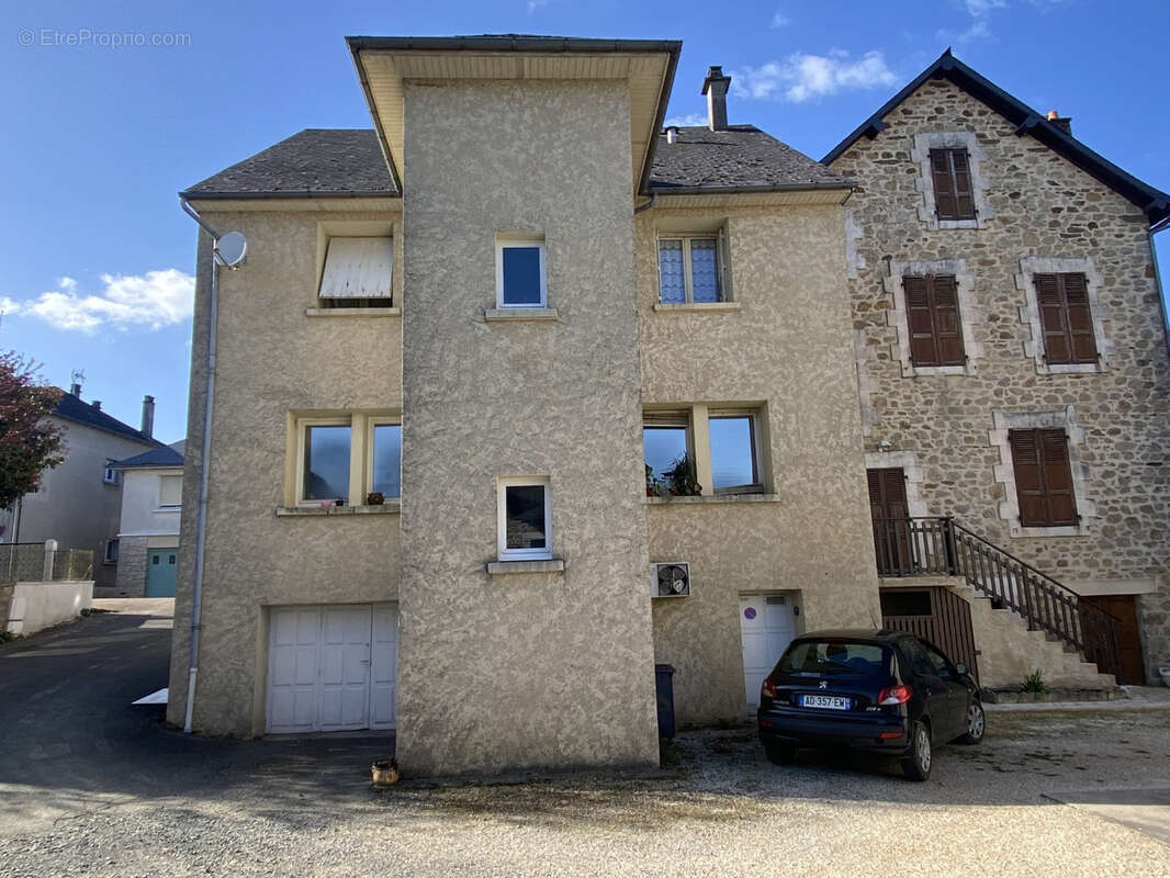Appartement à SAINT-SORNIN-LAVOLPS