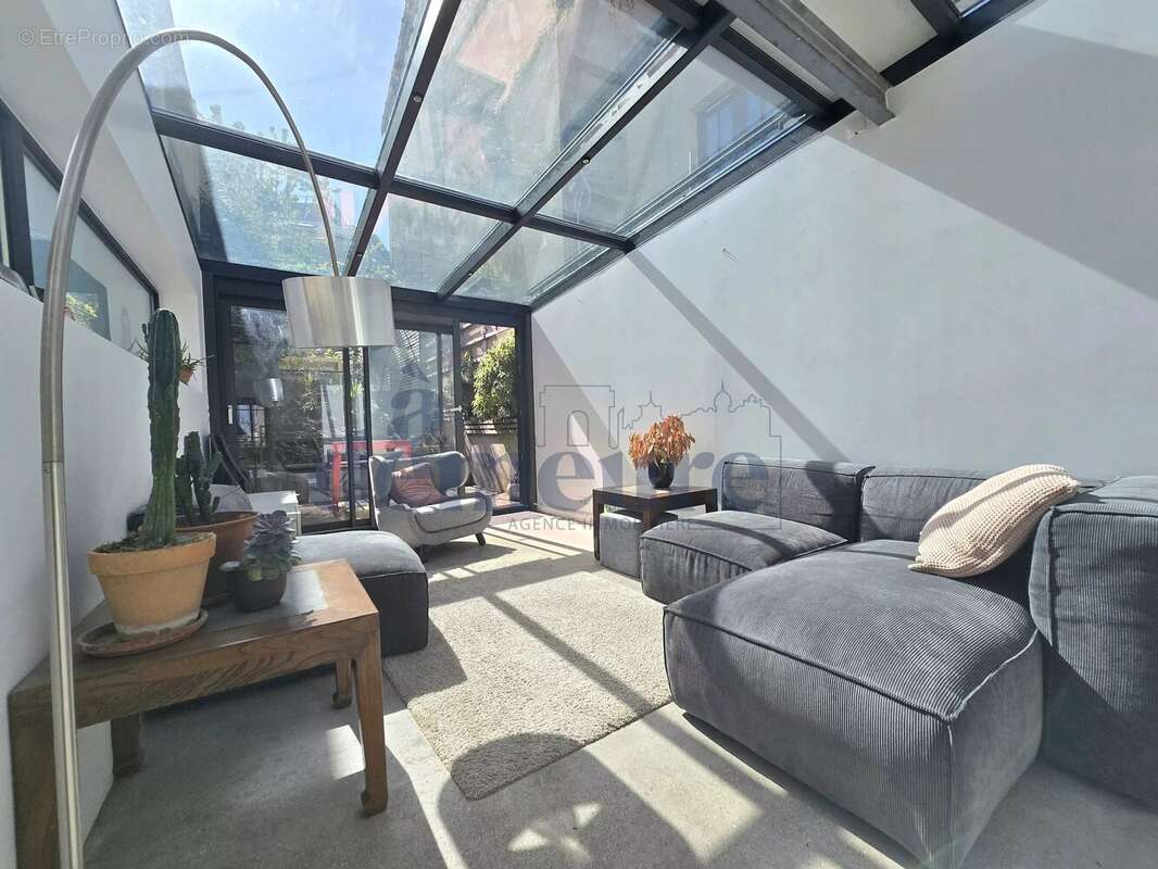 Maison à ISSY-LES-MOULINEAUX