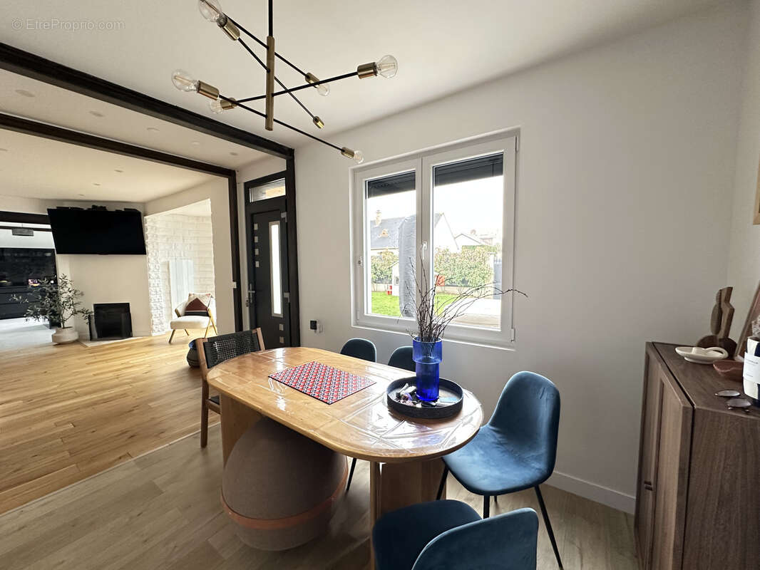 Maison à VAIRES-SUR-MARNE