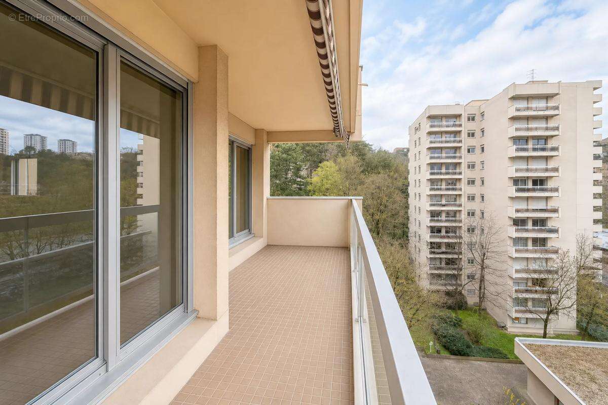 Lyon 4 - Appartement 126 m², terrasse, vue Saône, 1 garage - photo 16