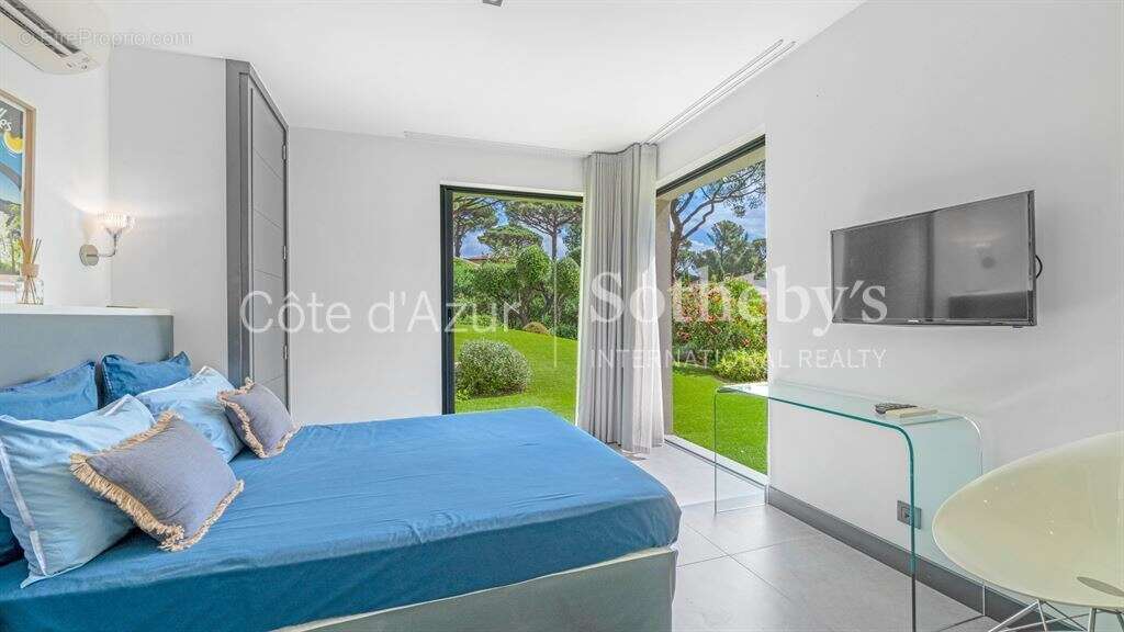 Co exclusivité villa contemporaine à vendre à Grimaud avec vue mer et piscine - photo 11