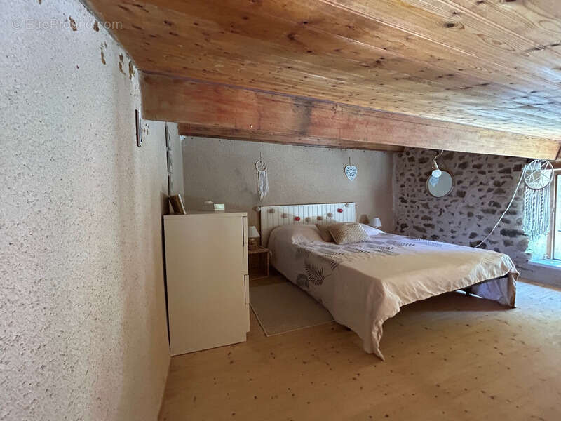 Maison à CHANTECORPS
