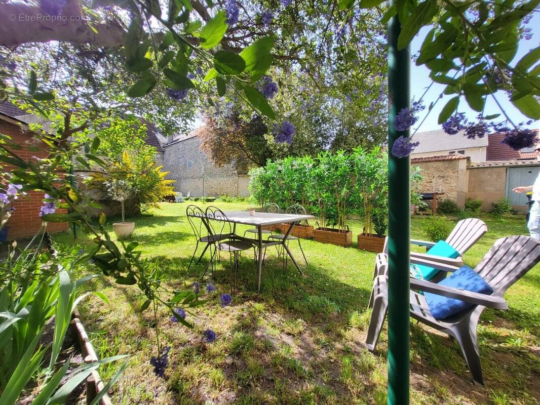 Maison à MORIGNY-CHAMPIGNY