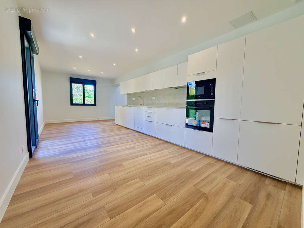 Maison à CHAZAY-D'AZERGUES