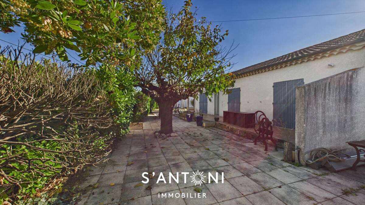 Maison à LIGNAN-SUR-ORB