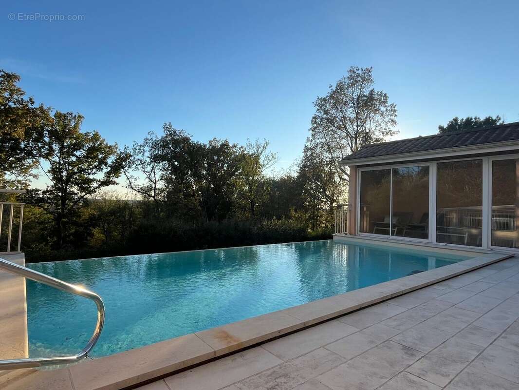 Maison à MONTPON-MENESTEROL