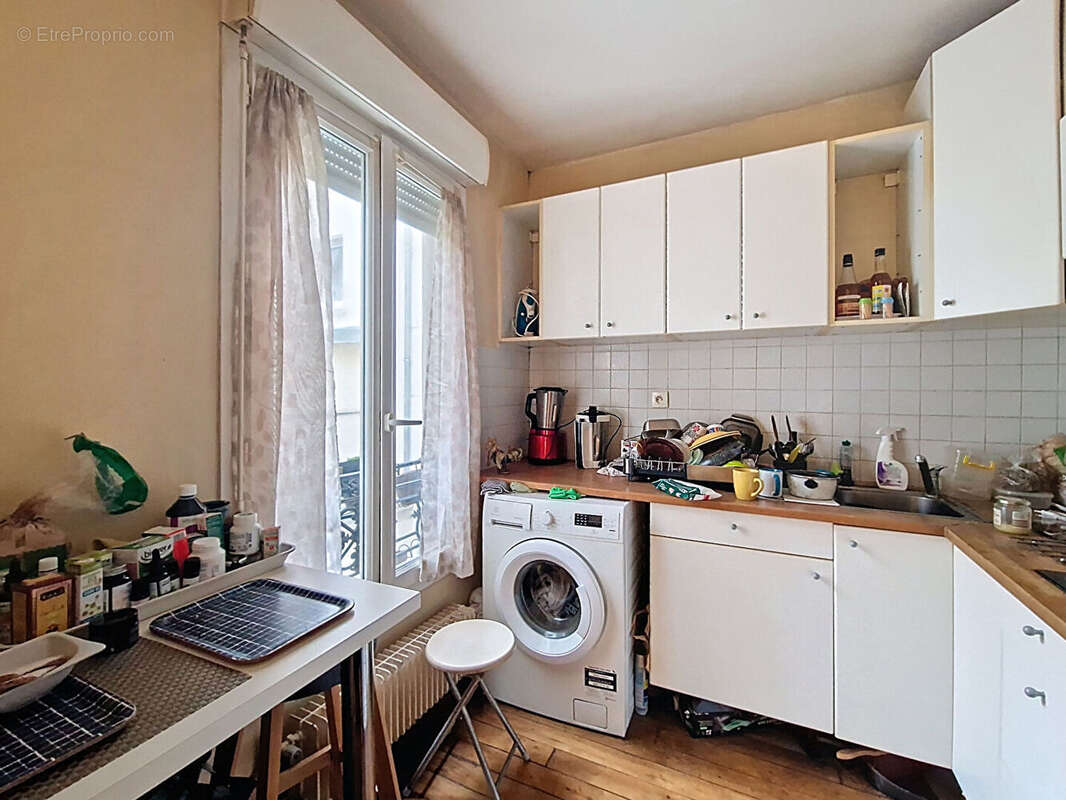 Appartement à PARIS-14E