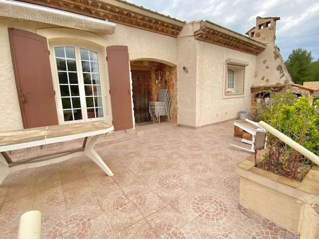 Maison à SAUSSET-LES-PINS