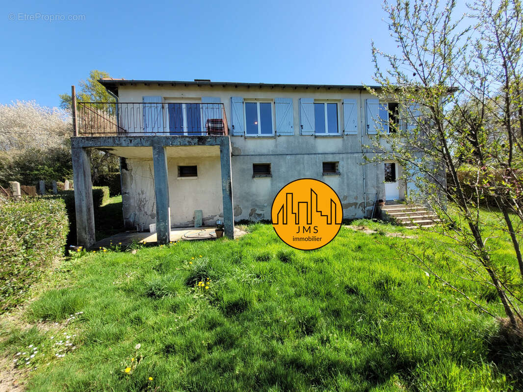 Maison à NOYANT-D&#039;ALLIER