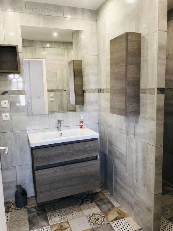 Maison à LA NEUVEVILLE-SOUS-MONTFORT