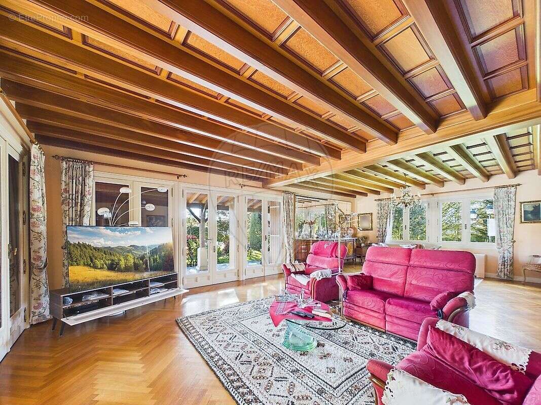 Maison à FONTCOUVERTE