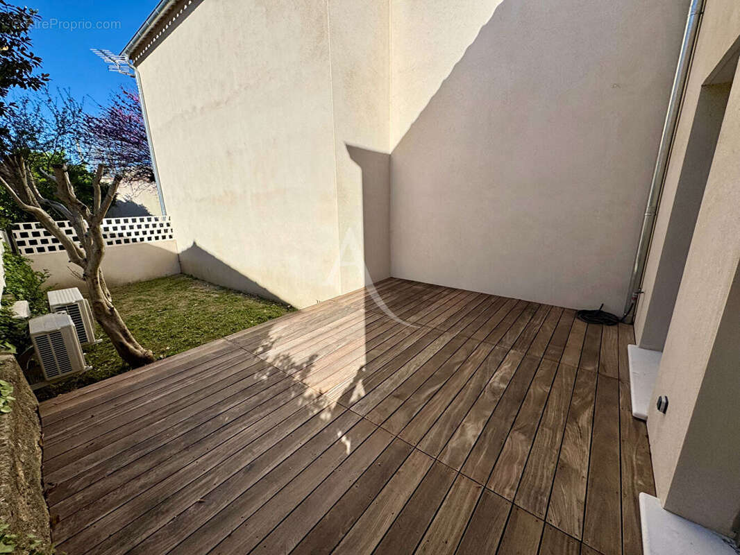 Maison à NIMES