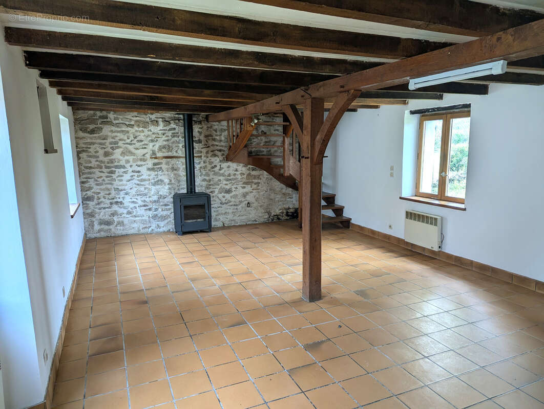 Maison à THEVET-SAINT-JULIEN