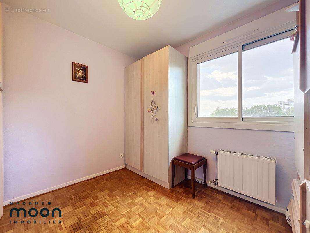 Appartement T4/5 de 86 m² avec garage et cave – Lyon 5e Champvert – Commerces et bus à pied, résidence rénovée - photo 8