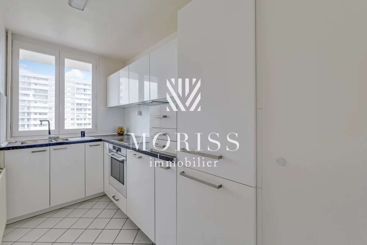 Appartement à LEVALLOIS-PERRET