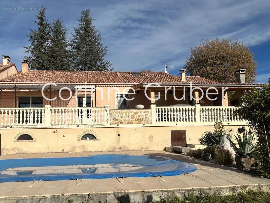 Maison à MALLEMOISSON