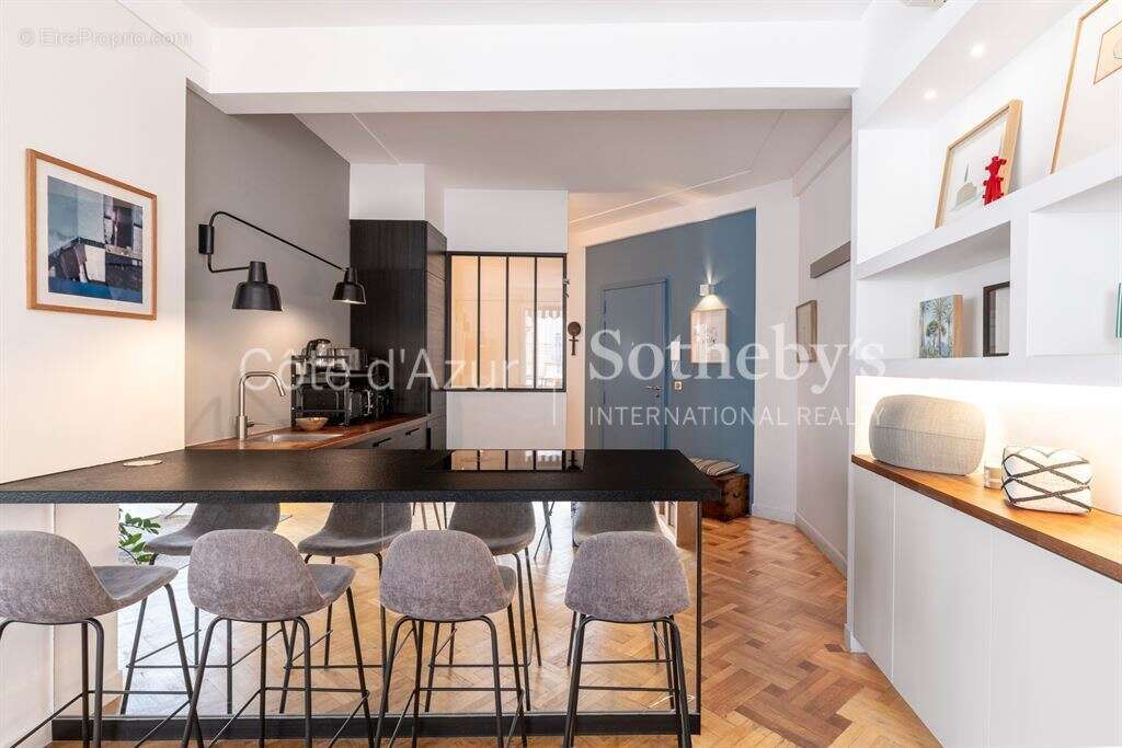 Appartement bourgeois rénové dans un immeuble d'architecte au cœur de Nice - photo 6